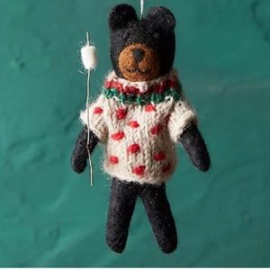 Anthropologie Campfire Bear Felt Ornament NWT